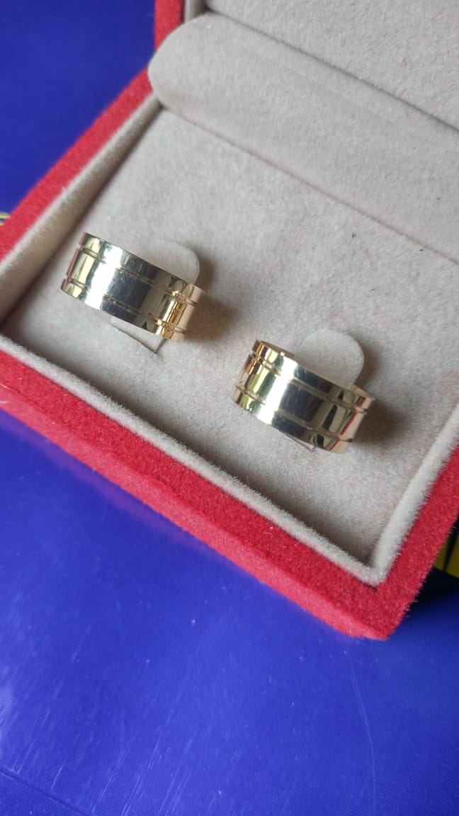 Par Alianças Casamento Ouro 18 Kilates 10 Gramas 8 mm Maciço