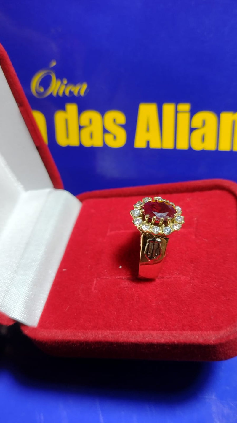 Anel  de Formatura Ouro 18 Kiilates Peso 8 Gramas Pedra Zircônia 8 mm Todos os Cursos