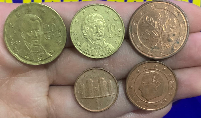 5 Moedas 1 Cent, 2 Cent, 10 Cent e 20 Cent de Euro